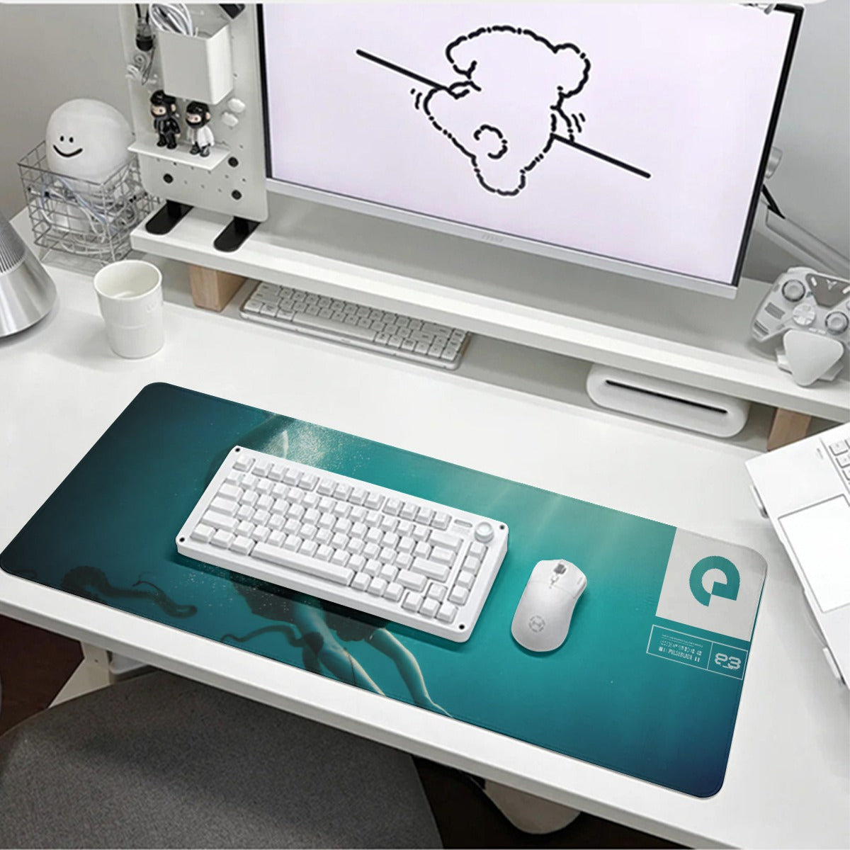 EVERPLASTIC Drown Large Mousepad