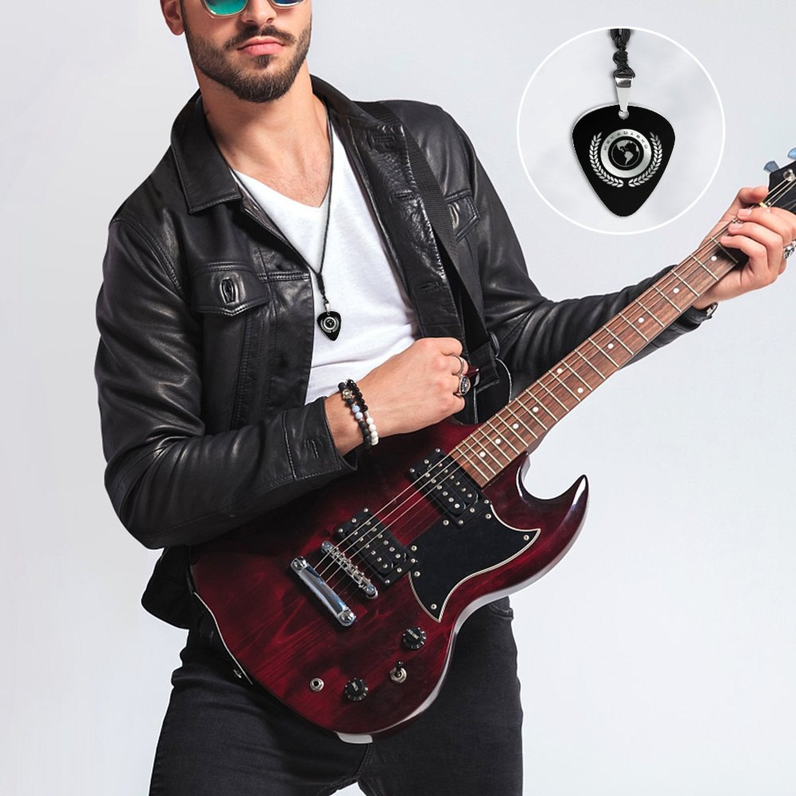 MEKADISKO Guitar Pick Necklace